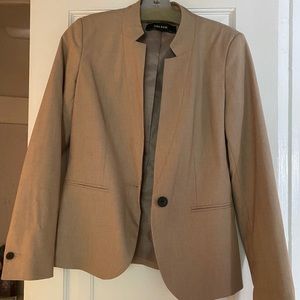 ZARA BASIC, Tan/Neutral Women’s Blazer; Size USA 2